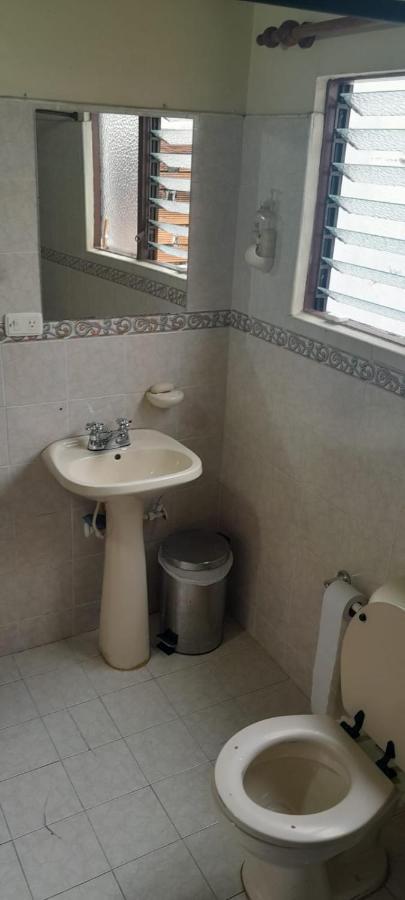 Alcobas Con Desayuno Incluido Bano Compartido Appartement Medellín Buitenkant foto