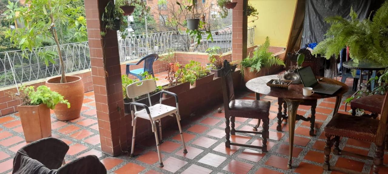 Alcobas Con Desayuno Incluido Bano Compartido Appartement Medellín Buitenkant foto